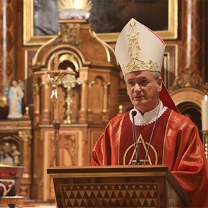 Homilija nadbiskupa Kutleše na misi prigodom smotre zborova katoličkih srednjih škola